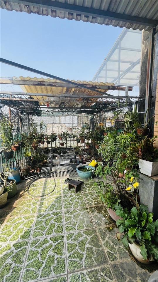 76m2, chỉ 4,2 tỷ tl, nhà 2 tầng, 4pn, đường 16  p long bình q9, đường thông ô tô chạy, dân trí cao