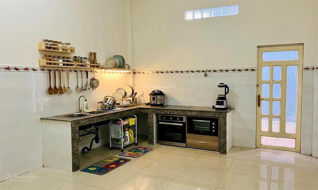 Mặt tiền kinh doanh đường số 2  lê văn việt, 124m2, 2 pn, dân trí cao, chỉ 8,x tỷ tl