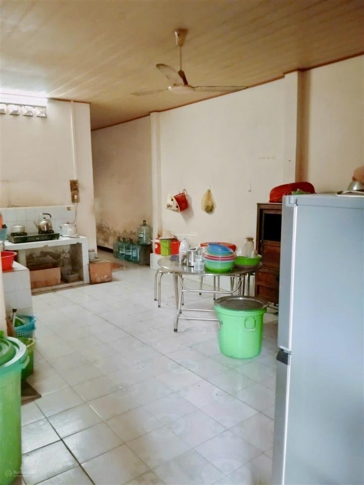 Quận 2  nhà đất rộng 156m2 ngang 7.7m nở hậu 11m hẻm nhựa ô tô, 3 pn  18,x tỷ tl