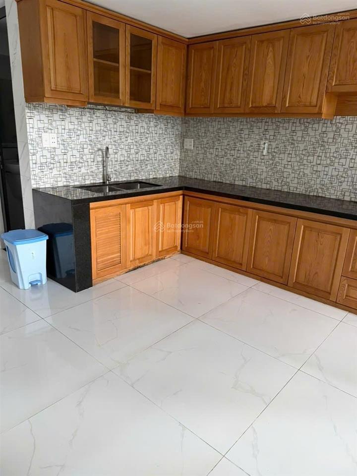 Gò vấp p3  nguyễn văn công mặt tiền kinh doanh. 82m2  4 tầng  4pn, hơn 12,x tỷ tl.