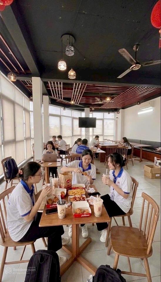 Nhà mặt tiền kd võ văn hát, ngay trường đh tài chính marketing, 123m2, 3 lầu, 10,3 tỷ tl.