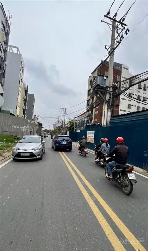 Nhà mặt tiền kd võ văn hát, ngay trường đh tài chính marketing, 123m2, 3 lầu, 10,3 tỷ tl.