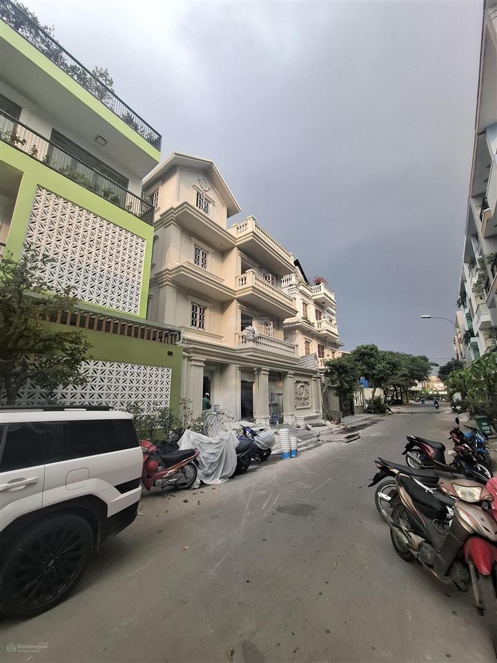 Bán nhà mặt tiền đường số 5, kdc hai thành, tân tạo