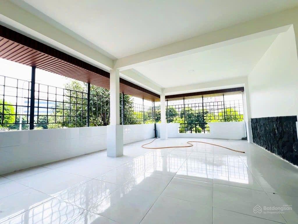 Nhà 60m2x4tầng mt đường tô ký 16m ngay cv phần mềm quang trung sát gò vấp 6tỷ69