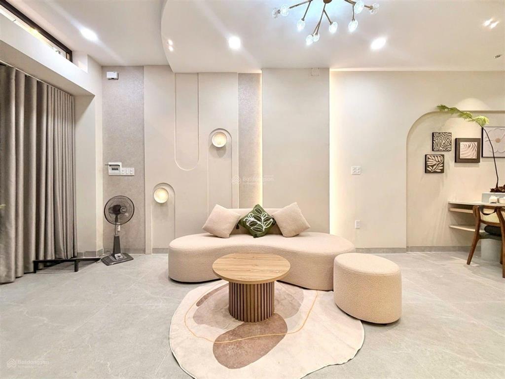 Bán nhà mới trần thánh tông gần trường chinh tân bình, hxh, 50m2 x 4 tầng 8t39