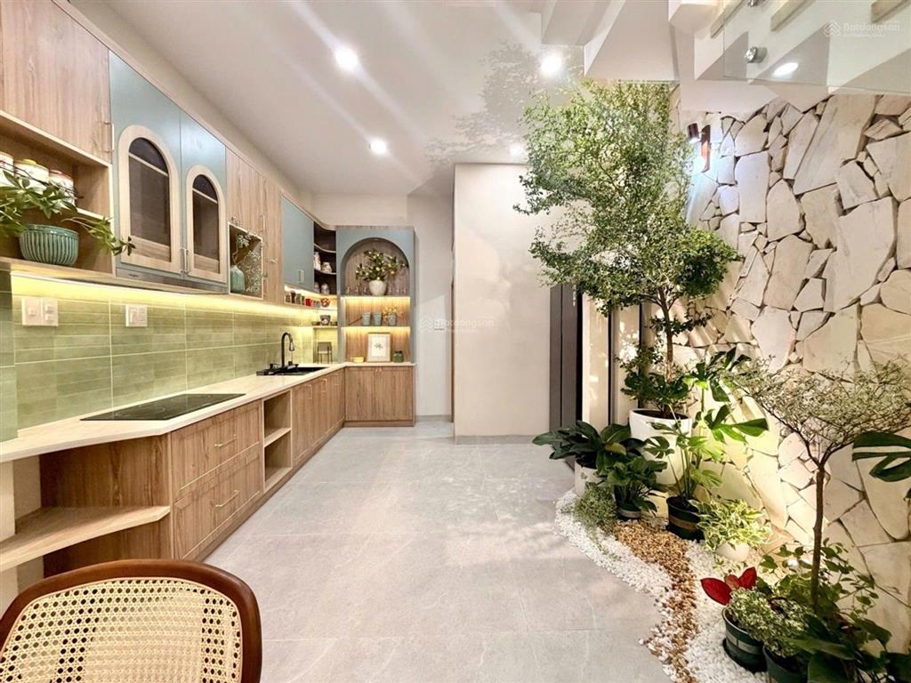 Bán nhà mới trần thánh tông gần trường chinh tân bình, hxh, 50m2 x 4 tầng 8t39