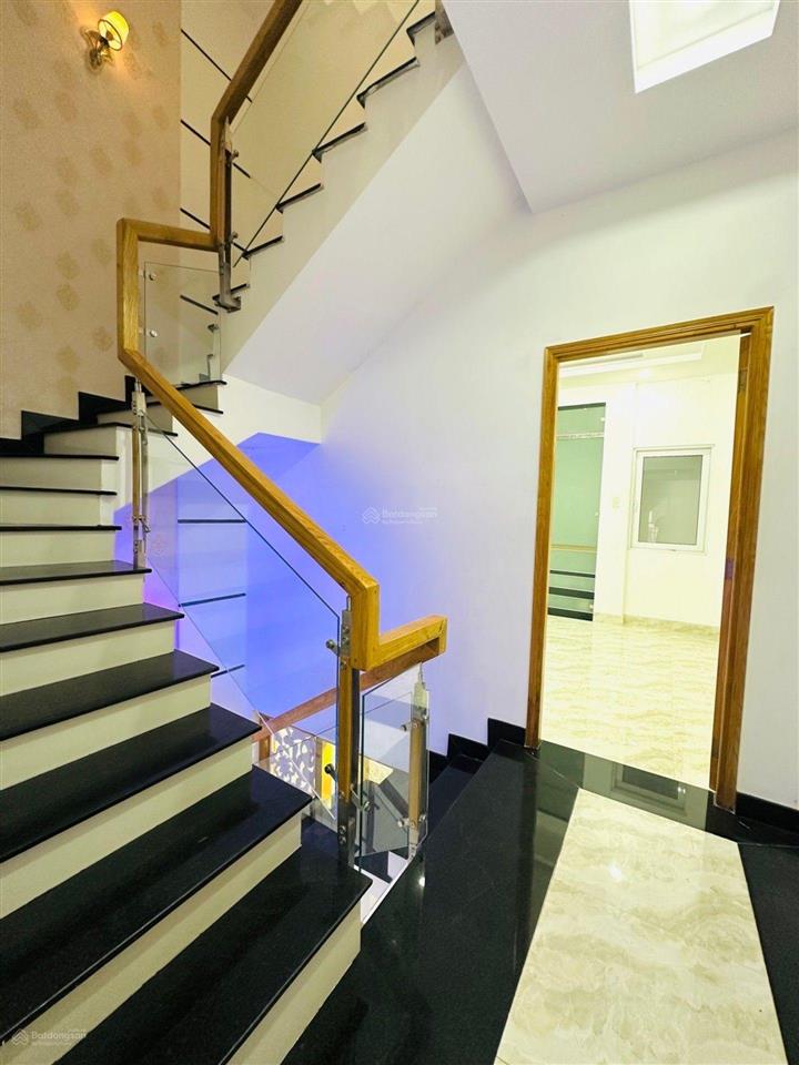 Bán nhà mới đẹp  phan huy ích 60m2 x 5 tầng ô tô ngủ trong nhà khu đồng bộ 6 tỷ 79
