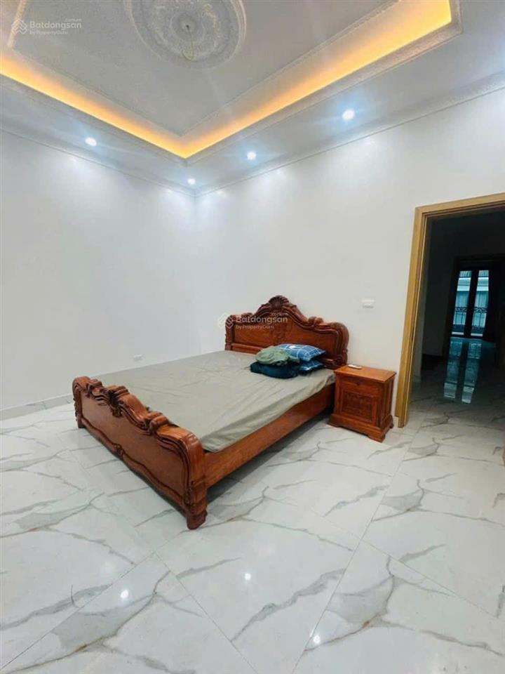 Phố chu huy mân, cách aeon 1km 110m2 4tầng mới nhỉnh 11 tỷ