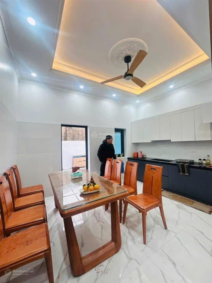 Phố chu huy mân, cách aeon 1km 110m2 4tầng mới nhỉnh 11 tỷ