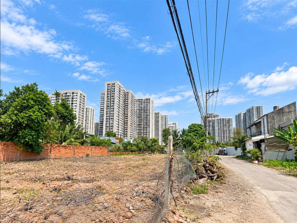 Bán đất 672m, 2 mặt tiền đường số 27  nguyễn xiển, tp.hcm  gần vinhomes grand park