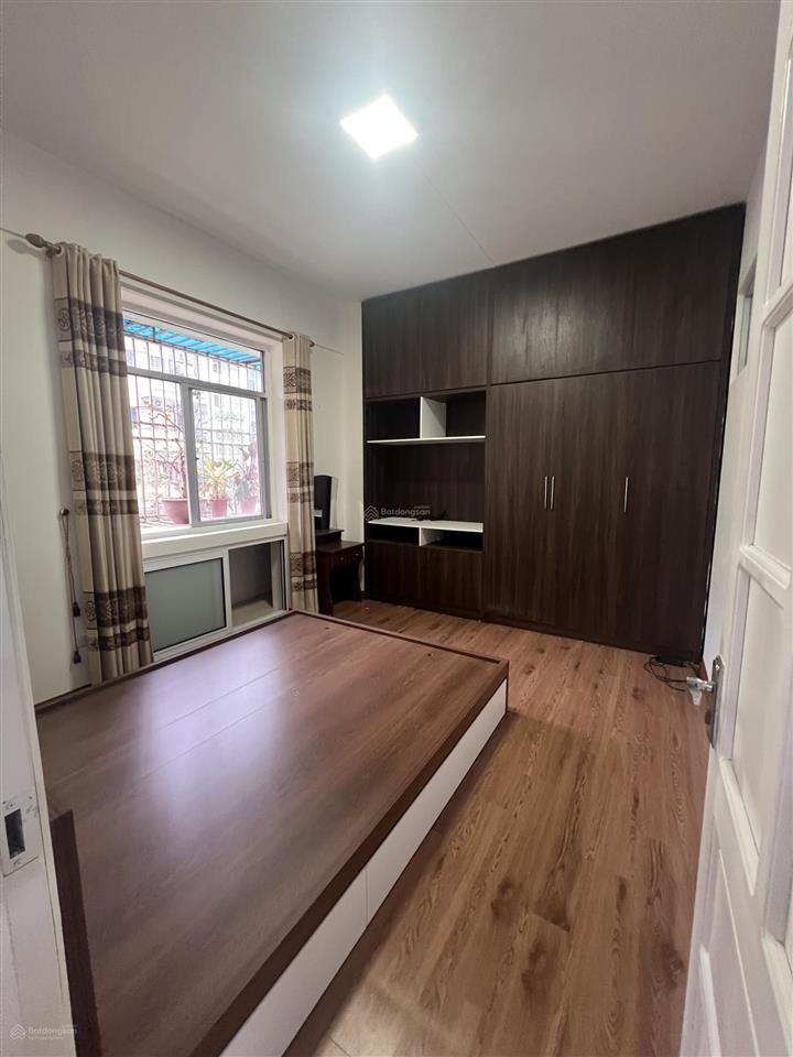 Bán chcc tại ngõ 123 trần đăng ninh, cầu giấy
62m2, 2, 1vs. giá hợp lý 5,4 tỷ, phí thuế thoả thuận