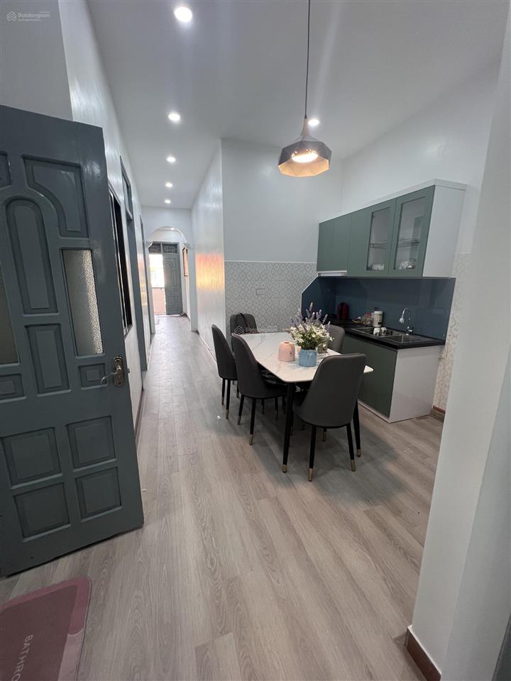 Tt chuẩn giá chuẩn, bán căn hộ bộ tư lệnh biên phòng ngõ 120 trần bình, 80m2, 3 ngủ, 2vs