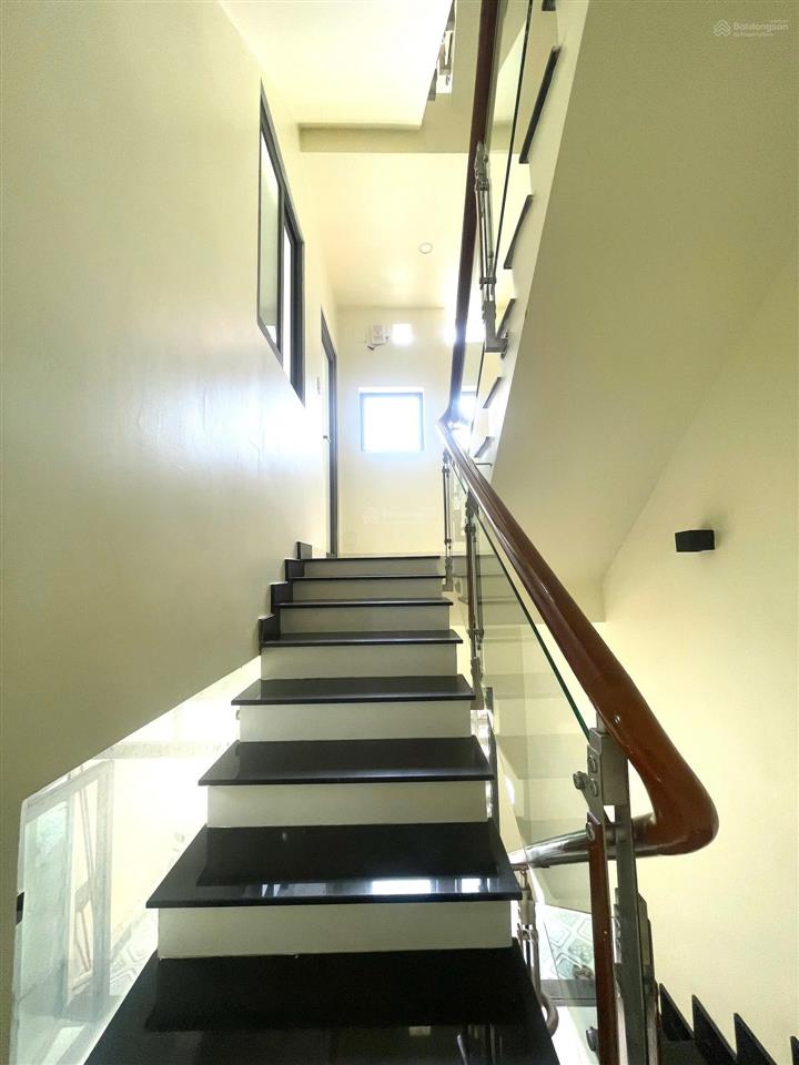 Bán nhà đẹp an phú đông q12 sát bên gò vấp 1 trệt 3 lầu 4pn4wc 62m2 giá chỉ 5tỷ2