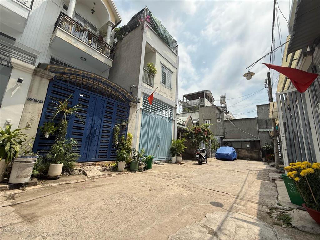 Đất  khu phân lô  shr  hxh  hà huy giáp  ngã tư ga quận 12  65m2  4x16.3m  3tỷ9