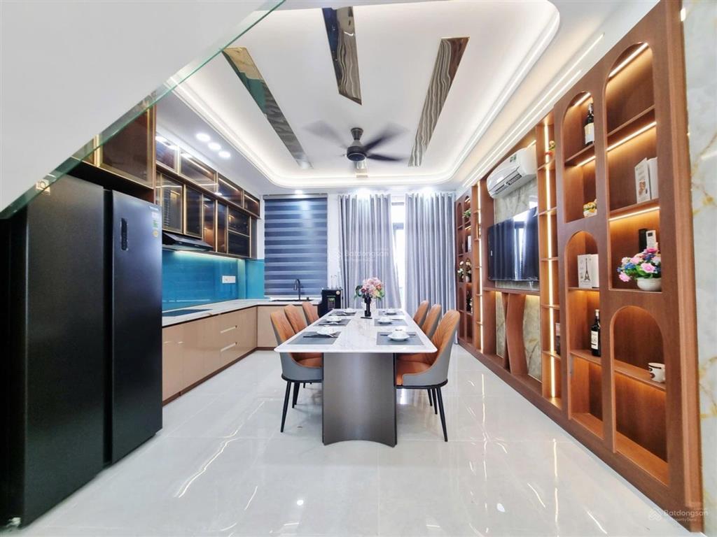 Nhà hẻm xe hơi thạnh xuân 25, quận 12  gara ô tô  full nội thất  chỉ 6,3 tỷ