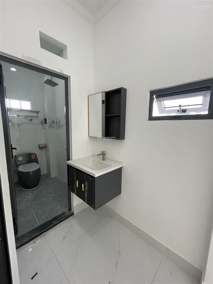 3,6 tỷ.  tth21, tân thới hiệp, quận 12  48m2 (ngang 4m x 12m)  trệt lửng (3pn có pn trệt)  ngay