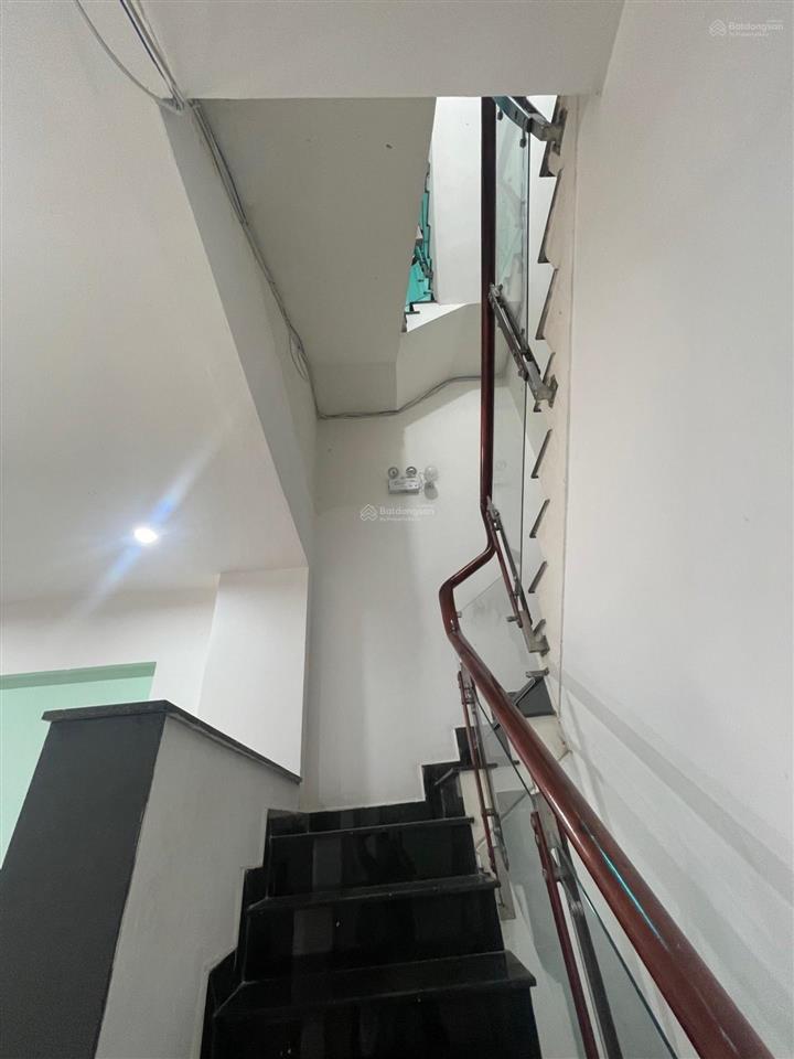 Nhà 4 tầng hẻm 8m hà huy giáp q12  7pn chdv dòng tiền 21 tr/tháng  giá chỉ 6,4 tỷ tl