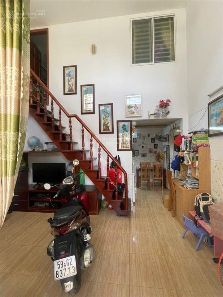 Nhà bùi công trừng 5x12m trệt lầu 2pn hẻm nội bộ yên tĩnh 3.25 tỷ tl