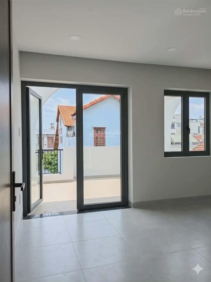 Bán nhà hiệp bình thủ đức 107m 3 tầng 6pn hẻm xe hơi gần kdc hồng long gần vạn phúc city 8.4 tỷ