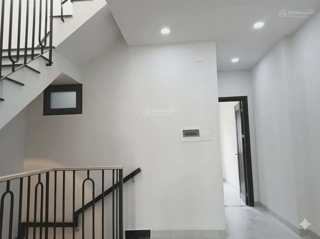 Bán nhà hiệp bình thủ đức 107m 3 tầng 6pn hẻm xe hơi gần kdc hồng long gần vạn phúc city 8.4 tỷ