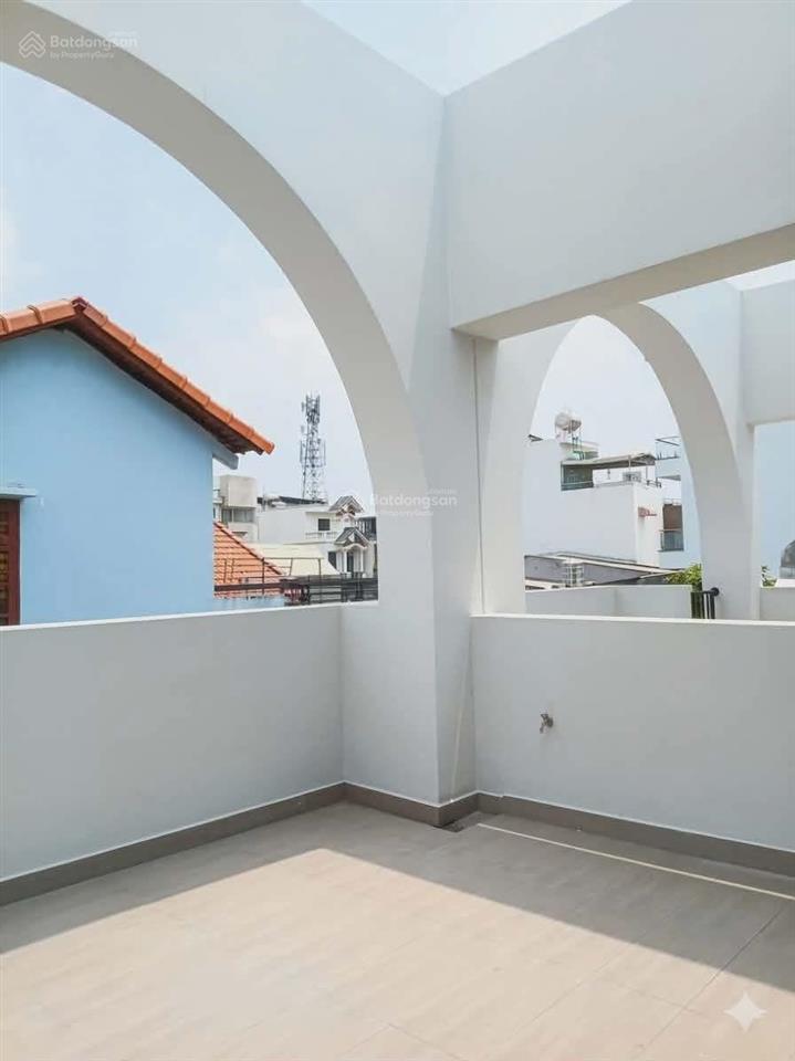 Bán nhà hiệp bình thủ đức 107m 3 tầng 6pn hẻm xe hơi gần kdc hồng long gần vạn phúc city 8.4 tỷ