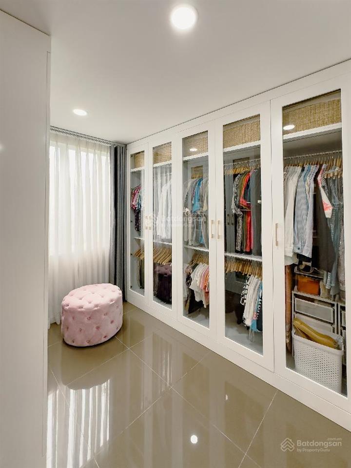 Mặt tiền kinh doanh lô góc  cách mạng tháng tám  210m 3 tầng 20 tỷ