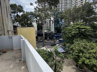 Nhà ttquận 5 đường trần bình trọng  3 tầng  sân thượng. gần nguyễn trãi, hồ bơi lam sơn.