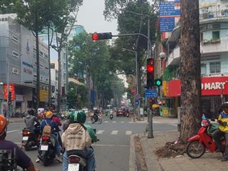 Nhà 3 tầng. cách mặt tiền trần hưng đạo vài bước chân. gần chợ hòa bình. bệnh viện nguyễn trãi.