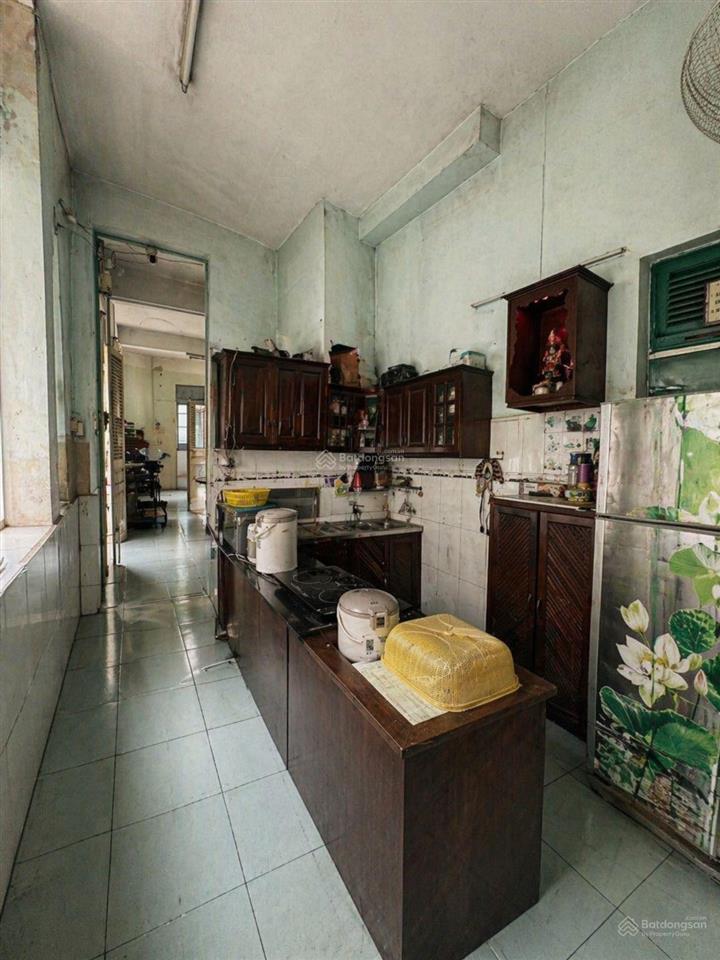 Nhà 4 tầng  dt 4.5x15 m. gần thuận kiều plaza. chợ tân thành. chợ kim biên. bệnh viện chợ rẫy.