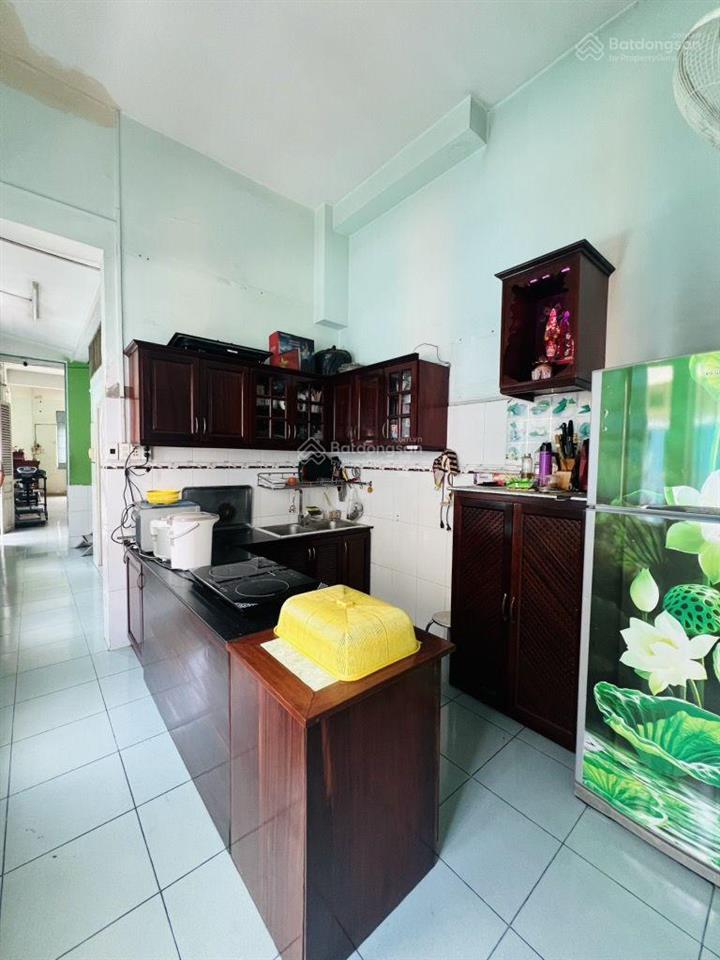 Nhà mặt tiền đường trần phú. dt 4x11. gần chợ hoa hồ thị kỷ. công viên lý thái tổ. hồ bơi lam sơn