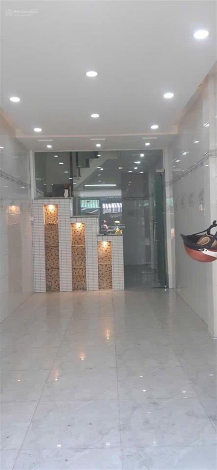 Nhà 3 tầng ngay mặt tiền lớn đường cao đạt ttquân 5. gần cầu chữ y. cầu nguyên văn cừ