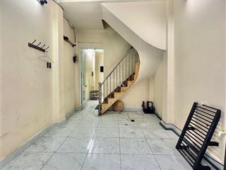 Nha 4tâng  4pn/3wc  2 sân thượng đường hà tôn quyền q5. gần chợ bình tây. bv chợ rẫy.