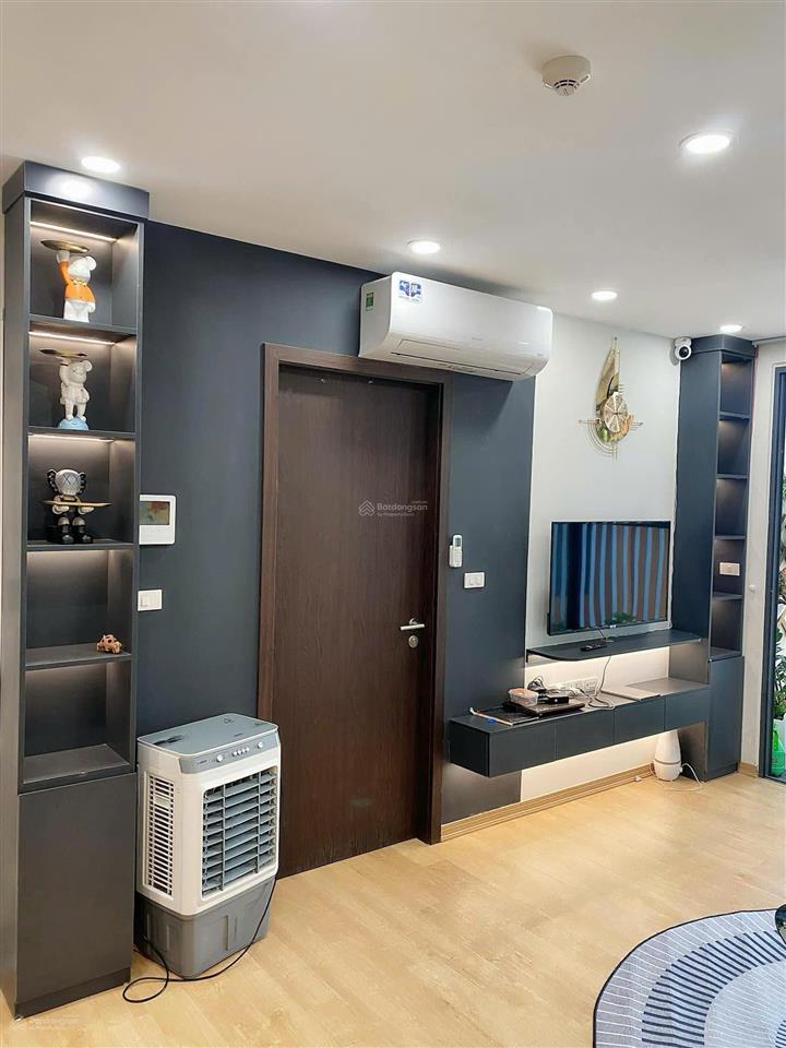 Bán gấp căn 2n/2wc, tầng trung, view đẹp, dt 73m, giá 7.0x tỷ, sổ hồng, full nt tại hoàng mai, hn