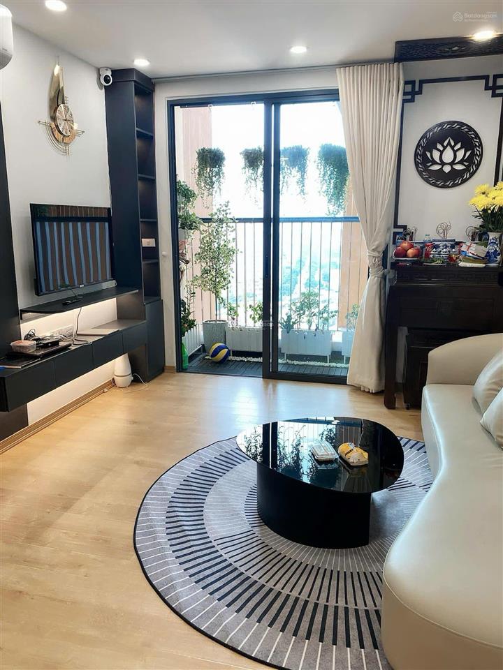 Bán gấp căn 2n/2wc, tầng trung, view đẹp, dt 73m, giá 7.0x tỷ, sổ hồng, full nt tại hoàng mai, hn