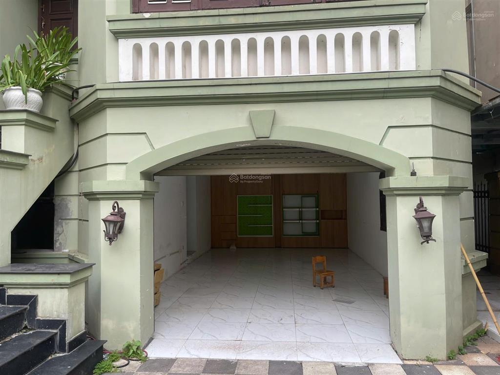 Cho thuê biệt thự 203m2 bắc linh đàm (sau vietcombank)