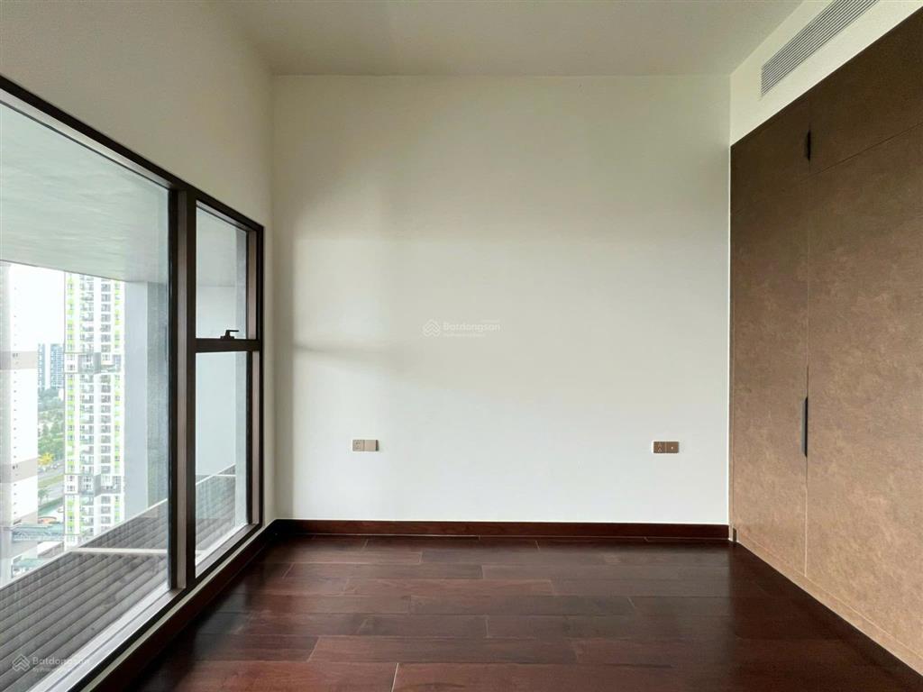 Bán sky garden 220m2 tầng siêu cao view sông sg giá 37,9 tỷ