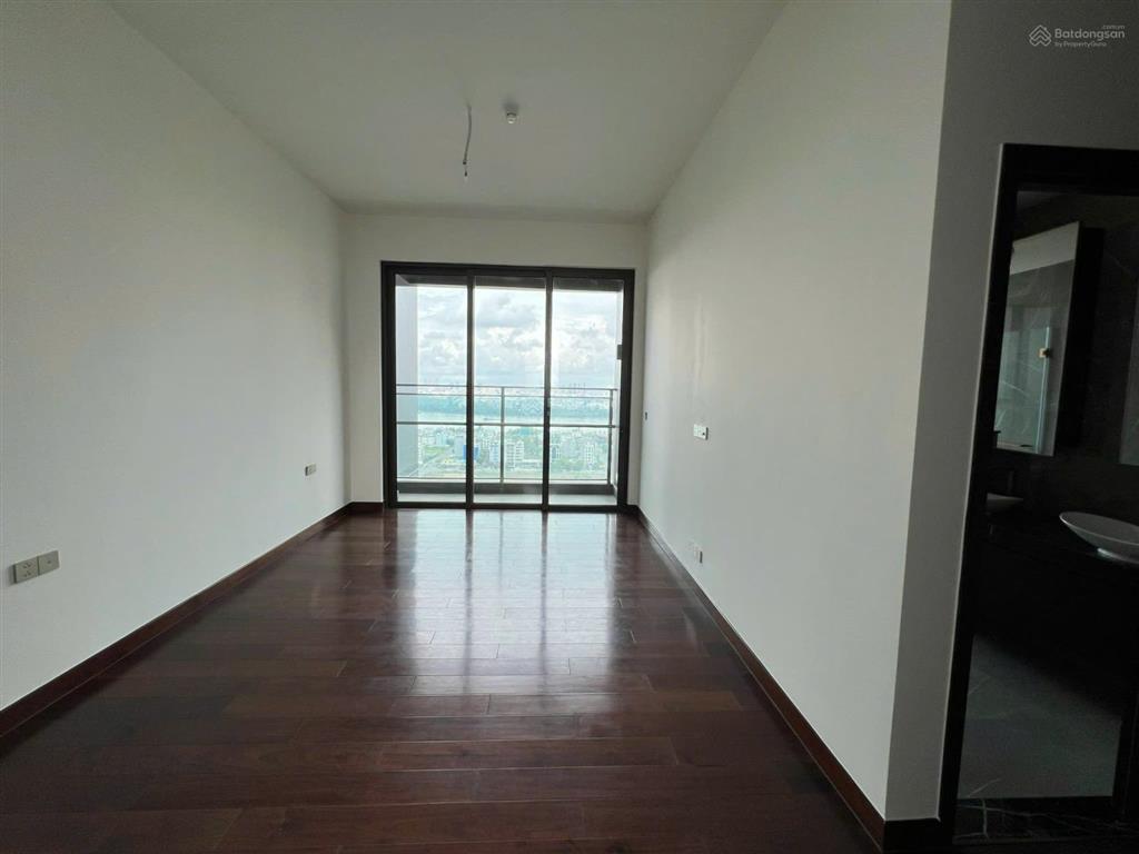 Bán sky garden 220m2 tầng siêu cao view sông sg giá 37,9 tỷ