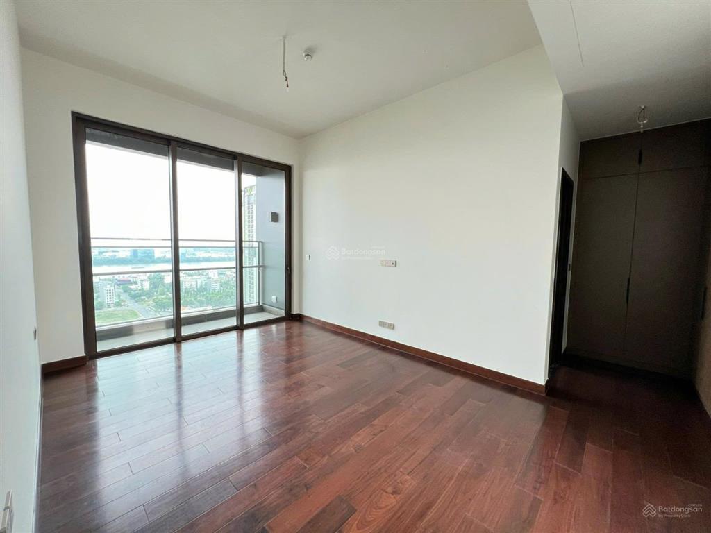 Bán sky garden 220m2 tầng siêu cao view sông sg giá 37,9 tỷ