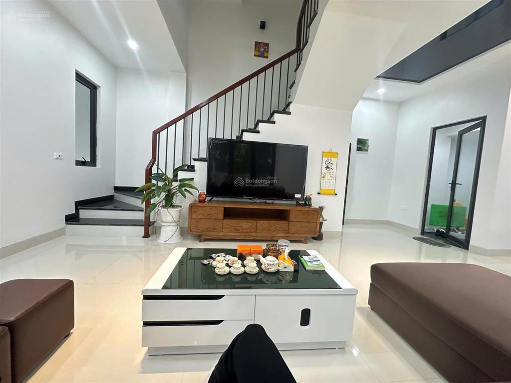Cho thuê shophouse, dt 120m2.  0966 848 ***