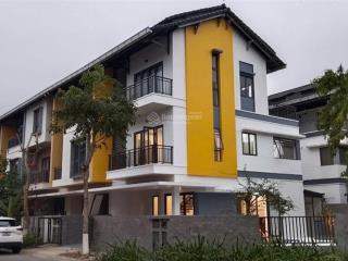 Cho thuê shophouse, dt 120m2.  0966 848 ***