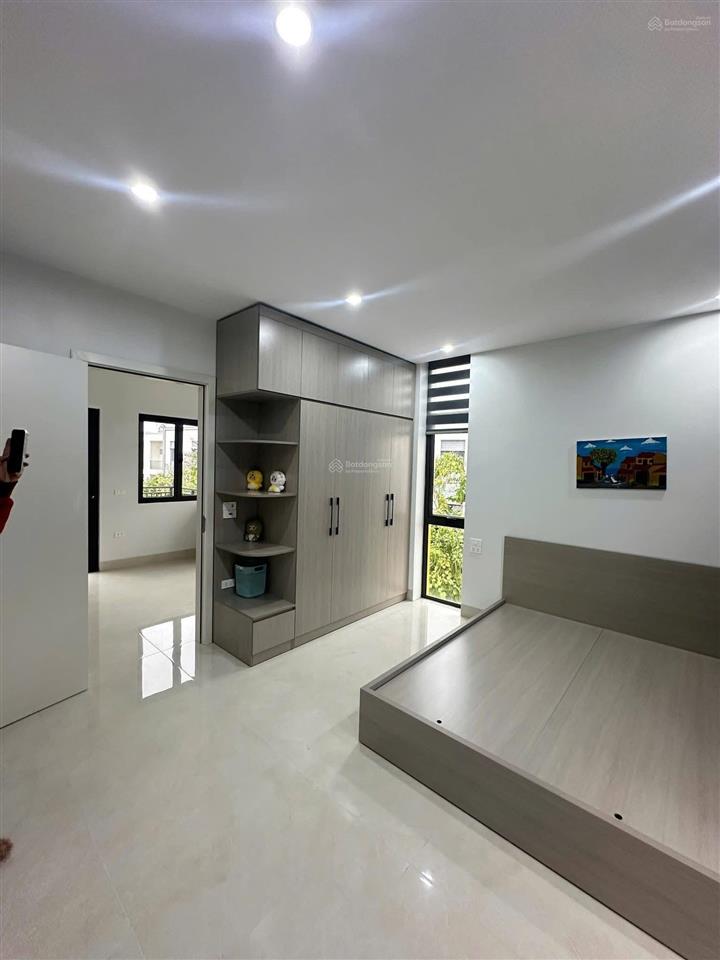 Cho thuê shophouse, dt 120m2.  0966 848 ***