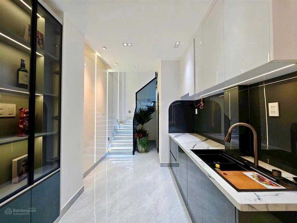 Xuất cảnh bán nhà hẻm rộng 6m phạm phú thứ, 48 m2, 4 tầng, 5 phòng, sân thượng, gần chợ bình tiên