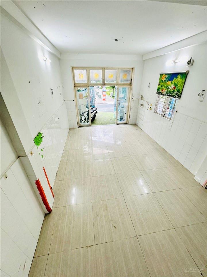 Nhà đường lũy bán bích, hòa bình, tân phú, hẻm xe hơi trước cửa, dt 78 m2, nhỉnh 6 tỷ