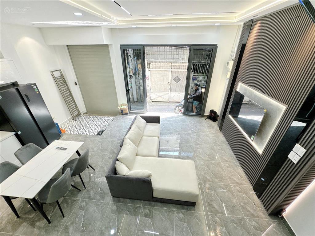 Nhà đẹp 4 tầng sát mt trần xuân soạn 43m ngang 6.4m full nội thất nhỉnh 5 tỷ