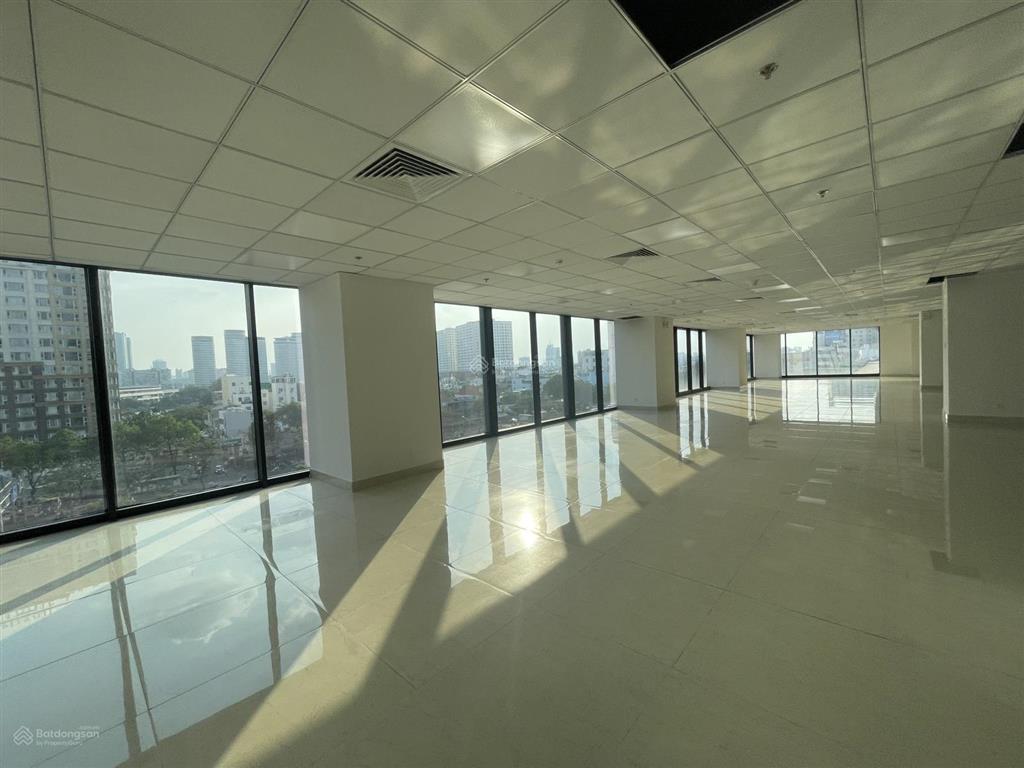 Cho thuê văn phòng full nội thất đường ung văn khiêm  diện tích 400m2  110tr/tháng  0971 079 ***
