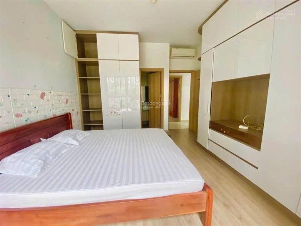 Siêu phẩm emerald 3pn 2wc 104.3m2  đẹp keng  vip vìm vịp