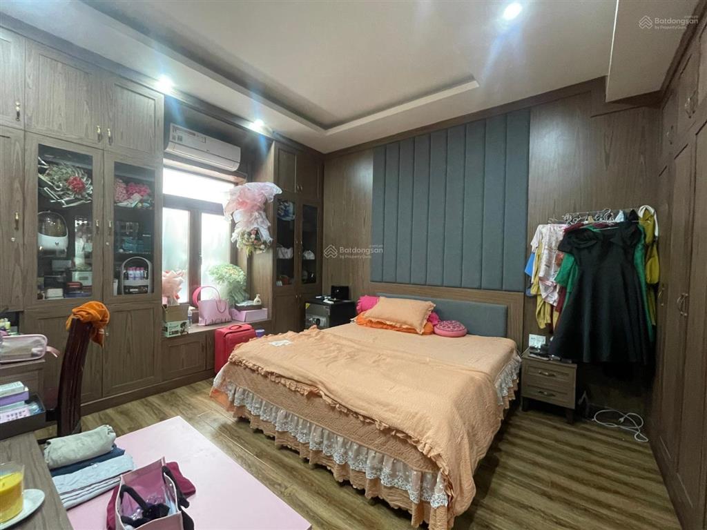Bán nhà riêng tại nguyễn văn khối, 9 tỷ, 80m2, 5pn, 6wc, mặt tiền 6m