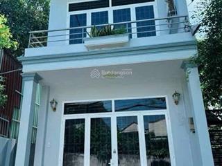 Bán nhà tam châu hxh dt 68m2 ngang 5 trệt lầu 3 phòng. đường 5m xe hơi ngủ trong nhà