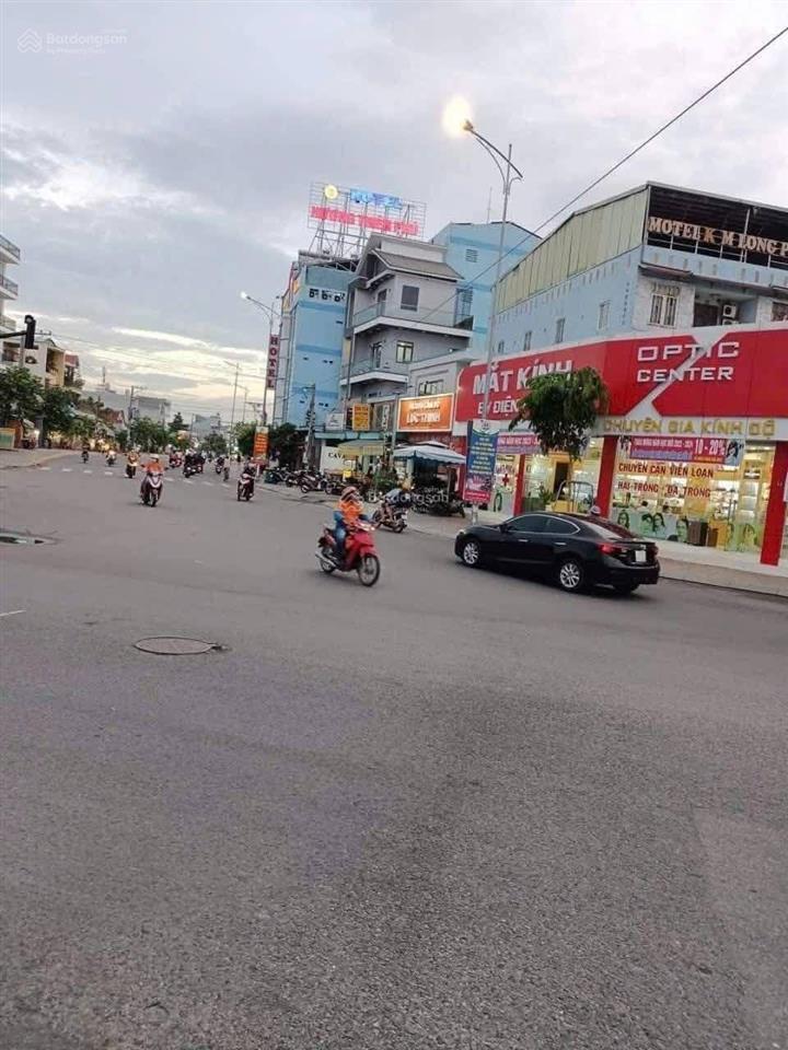 Mở bán nền f0 3 mt ngô chí quốc phường bình chiểu, tp thủ đức nằm trên trục
ngô chí quốc