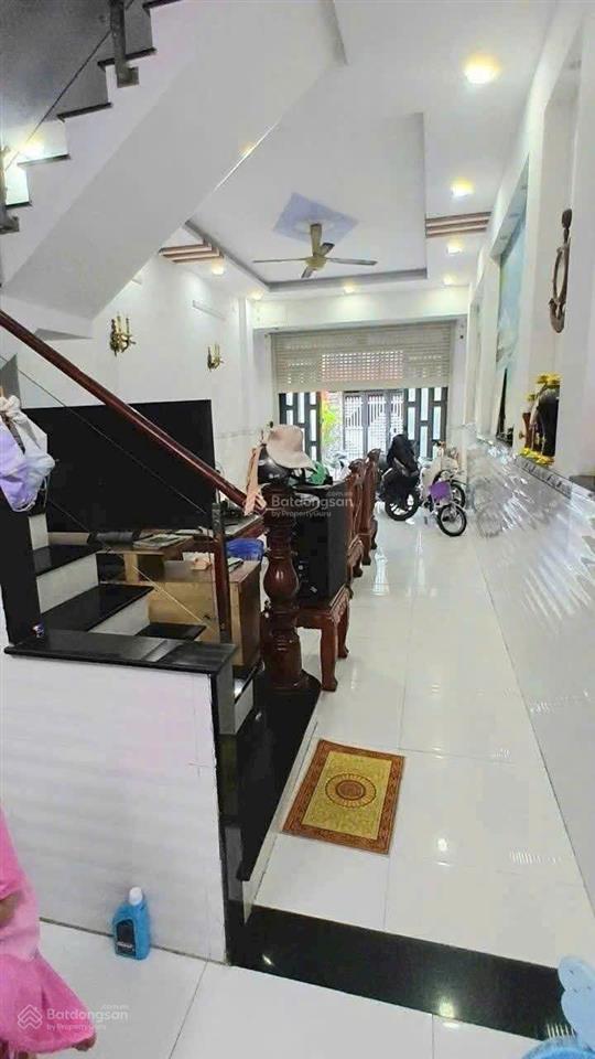 Bán nhà đường lê văn chí , phường linh trung, tphcm  hẻm xe hơi.kdc đồng bộ
nhà 1 trệt 2 lầu có 4p